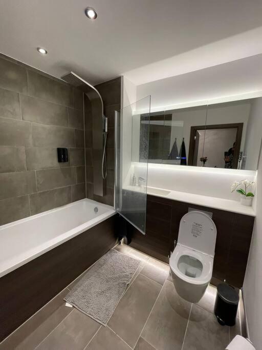 Cambridge City Apartment